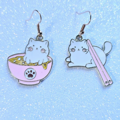 Aretes Cat Ramen